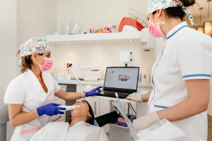 clinica dental zafra guadalupe martinez robustillo paciente escaner intraoral